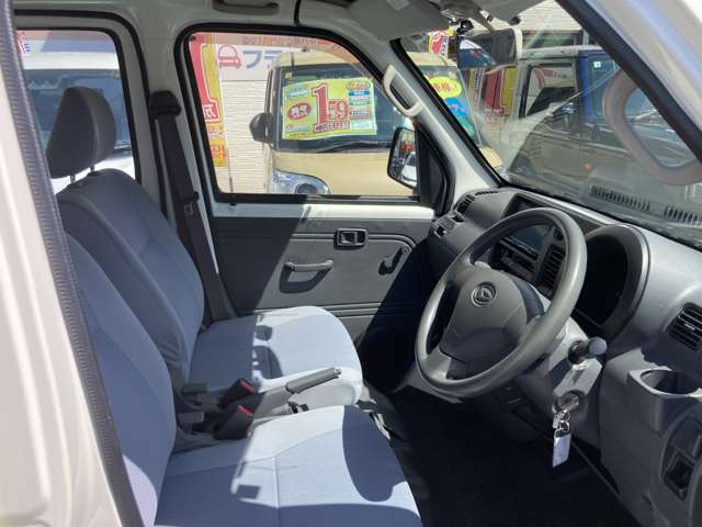 Daihatsu Hijet Deck Van 10