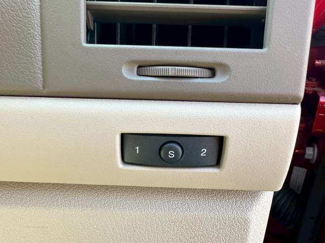 Jeep Cherokee 10