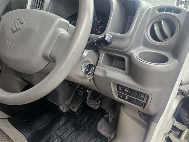 Suzuki Every 12