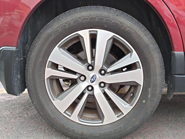 Subaru Legacy Outback 12