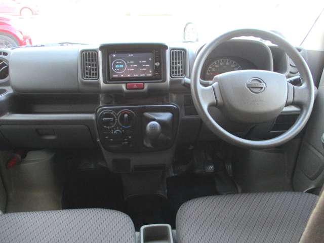 Nissan NV100 Clipper 6