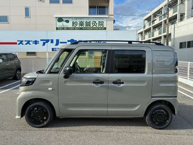 Suzuki Spacia Base 3