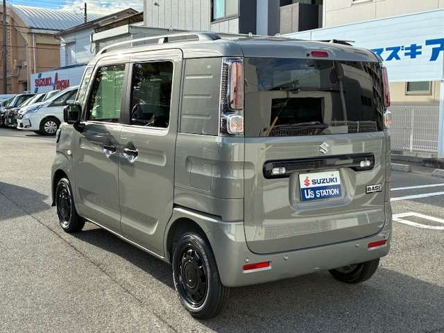 Suzuki Spacia Base 4