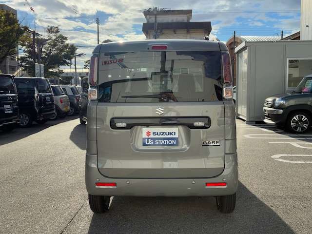 Suzuki Spacia Base 5