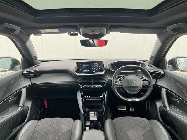 Peugeot SUV 2008 6