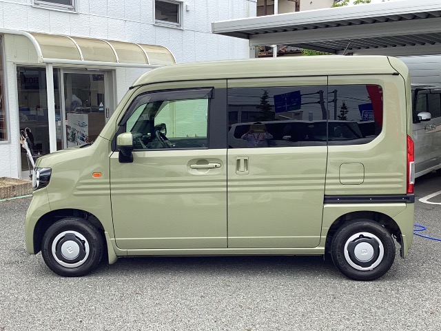 Honda N-VAN 8