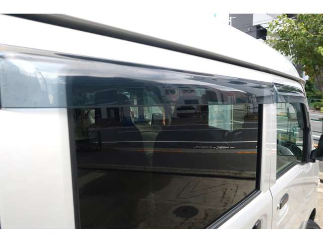 Mitsubishi Minicab Van 6