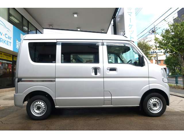 Mitsubishi Minicab Van 10