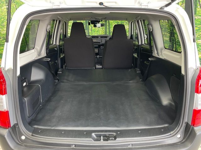 Toyota Probox Van 10