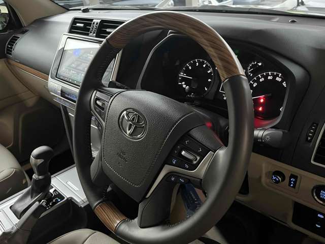 Toyota Land Cruiser Prado 9