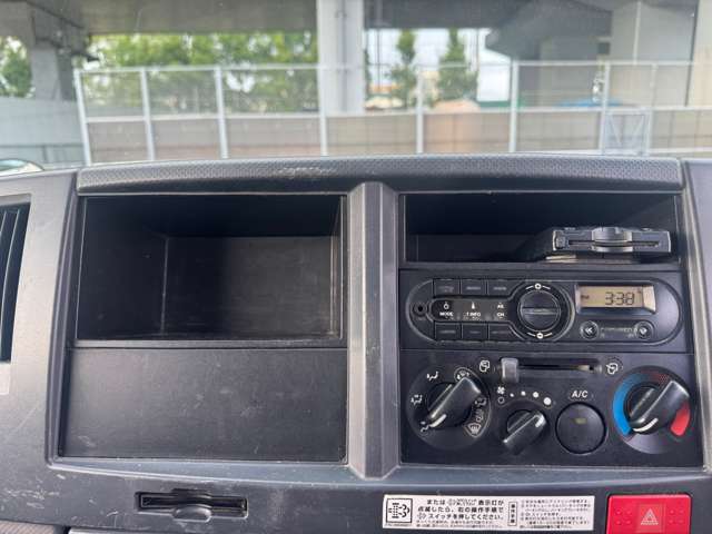 Isuzu Elf 12