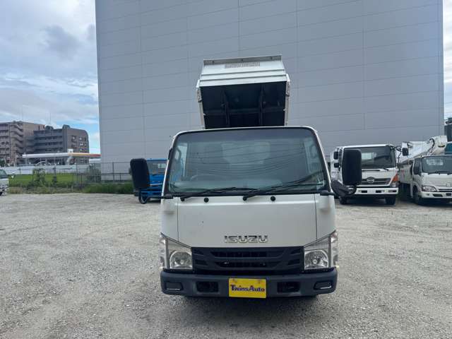 Isuzu Elf 3