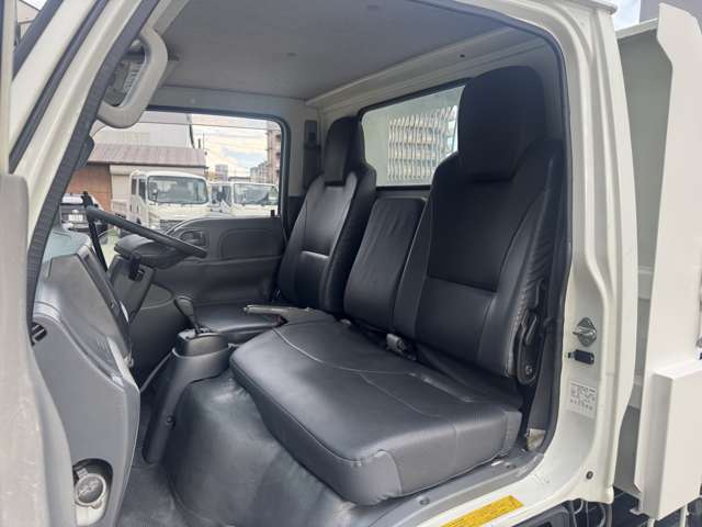 Isuzu Elf 9