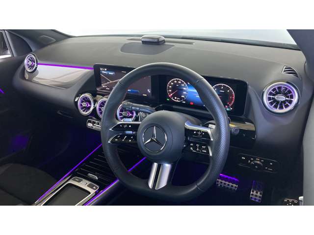 Mercedes-Benz GLA-Class 8