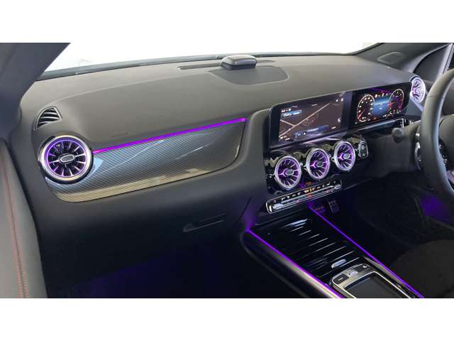 Mercedes-Benz GLA-Class 9