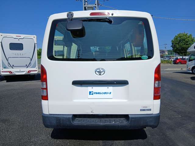 Toyota Hiace Van 3