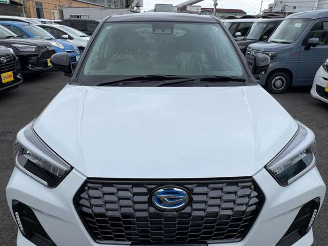 Daihatsu Rocky 11