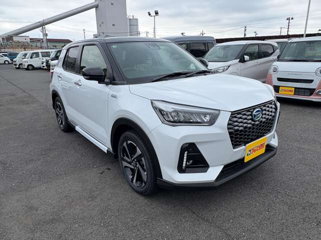 Daihatsu Rocky 6
