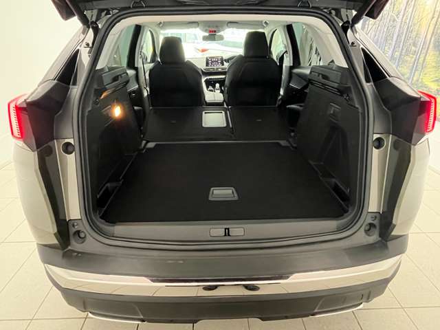Peugeot 3008 8