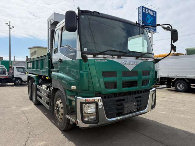 Isuzu Giga 2