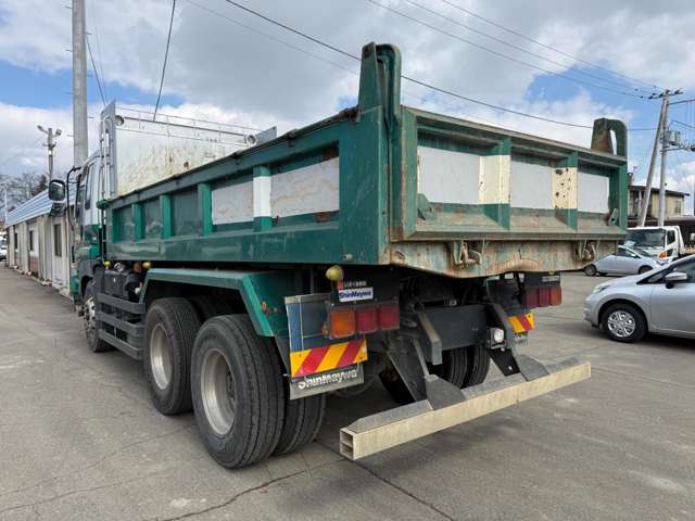 Isuzu Giga 6