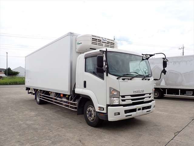 Isuzu Forward 3