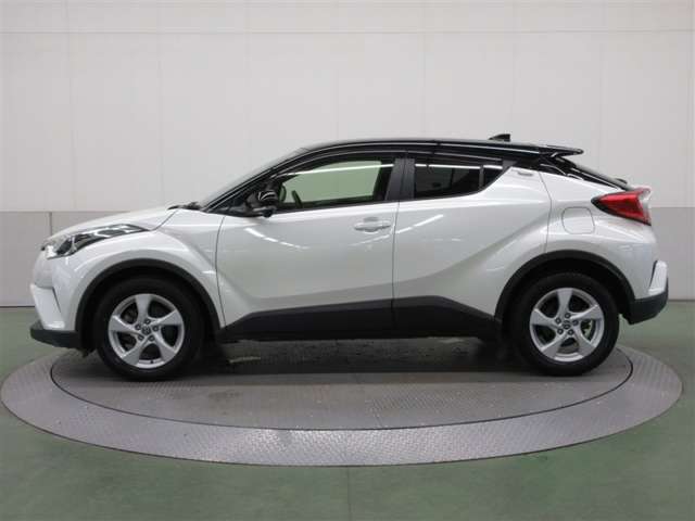 Toyota C-HR 4