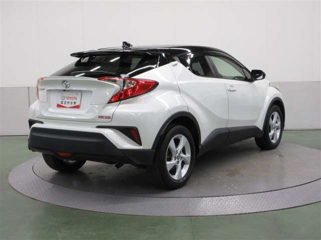 Toyota C-HR 6