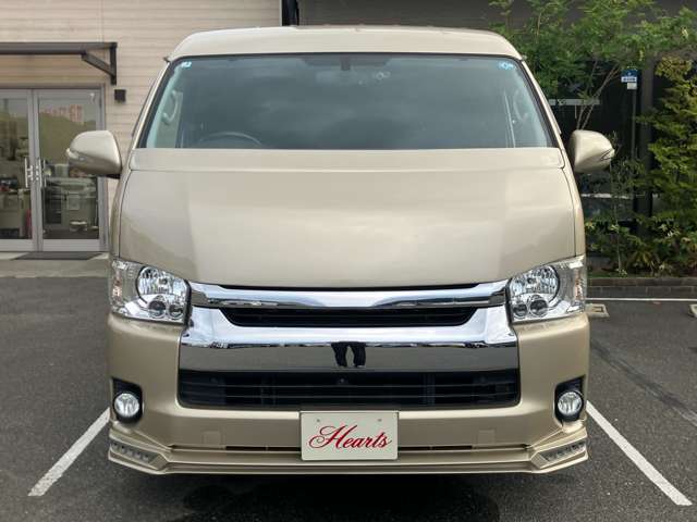 Toyota Hiace 6
