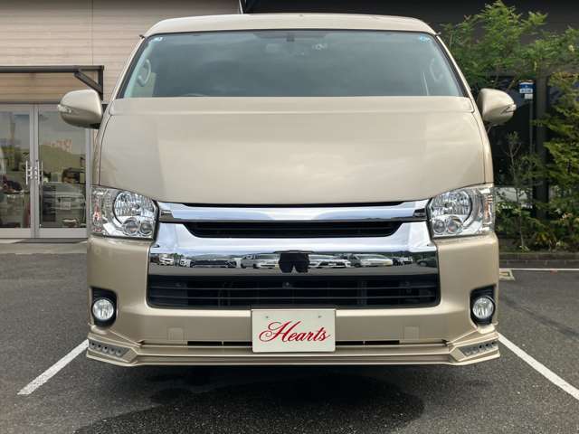Toyota Hiace 7