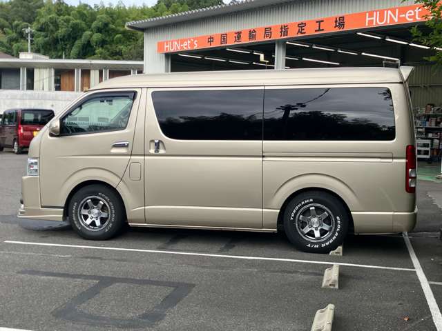 Toyota Hiace 9