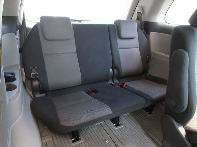 Toyota Estima 11