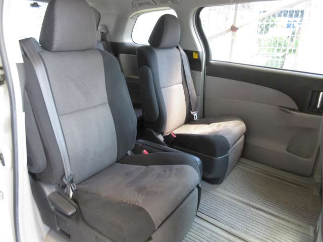 Toyota Estima 10
