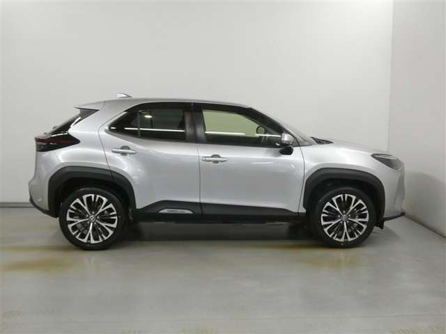 Toyota Yaris Cross 4
