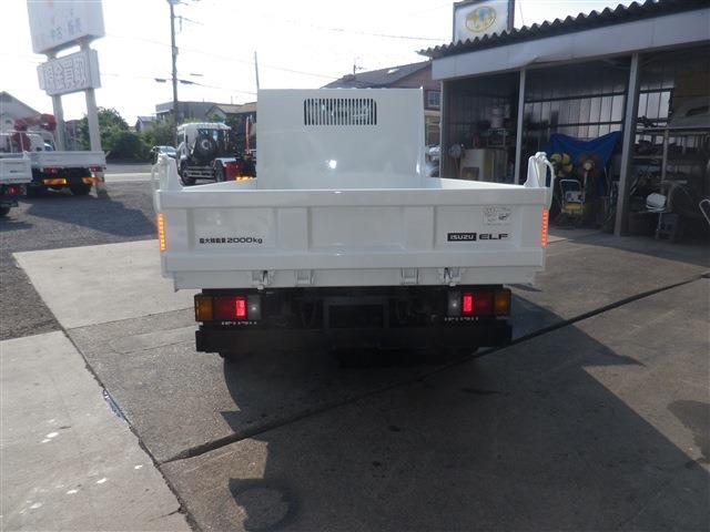 Isuzu Elf 6