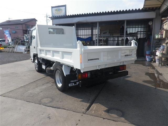 Isuzu Elf 7