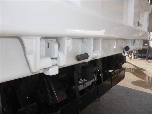 Isuzu Elf 9
