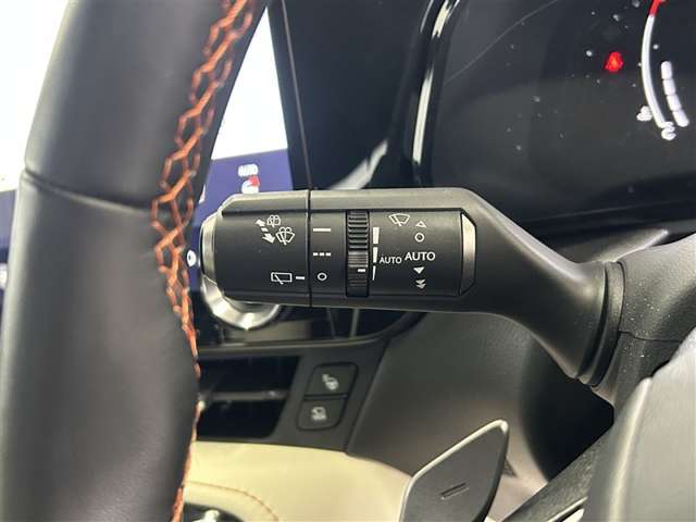 Lexus NX 10