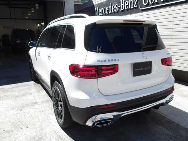 Mercedes-Benz GLB 4
