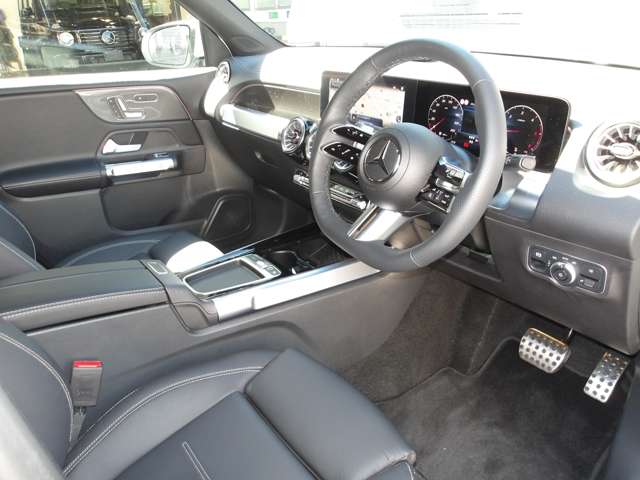 Mercedes-Benz GLB 5