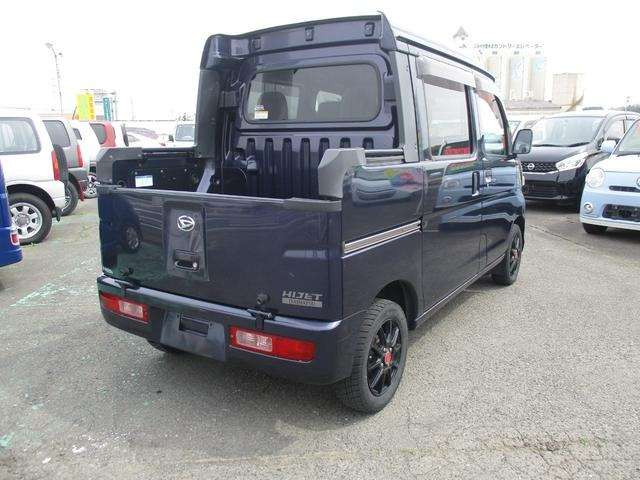 Daihatsu Hijet Deck Van 5