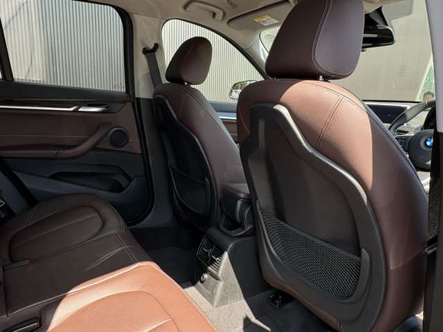 BMW X1 10