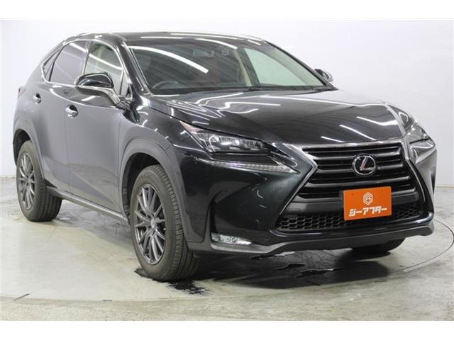 Lexus NX 4