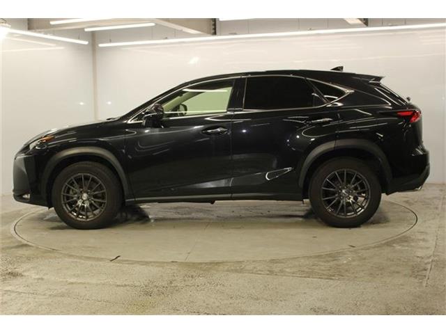 Lexus NX 9