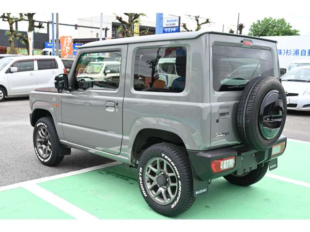 Suzuki Jimny 10