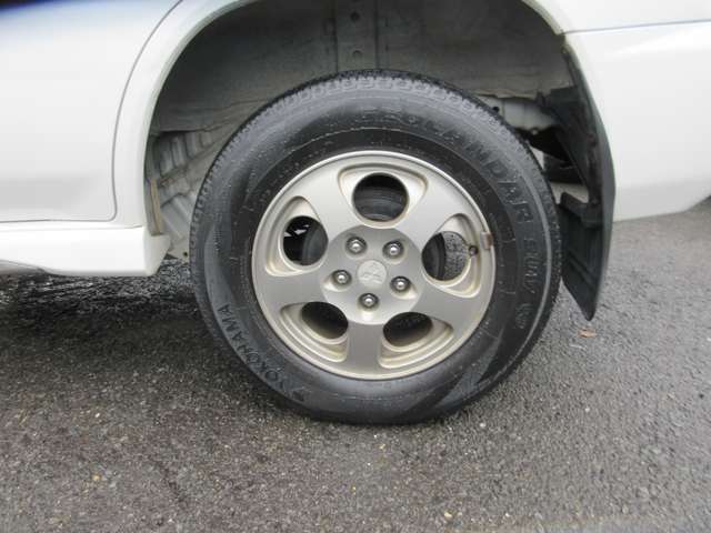 Mitsubishi Pajero iO 11