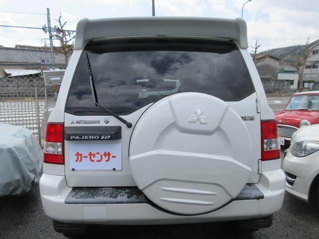 Mitsubishi Pajero iO 4