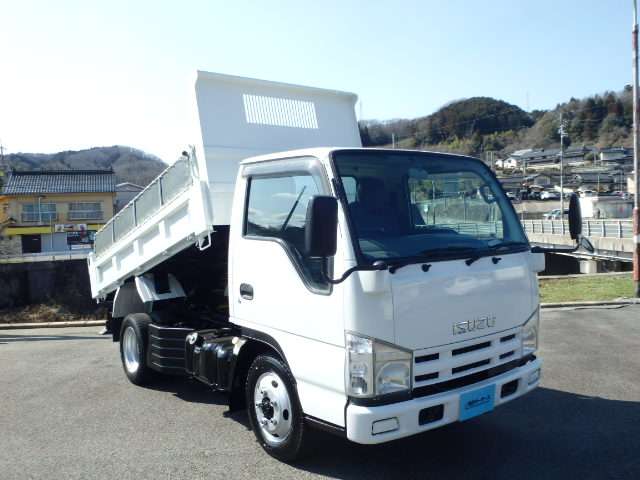 Isuzu Elf 3
