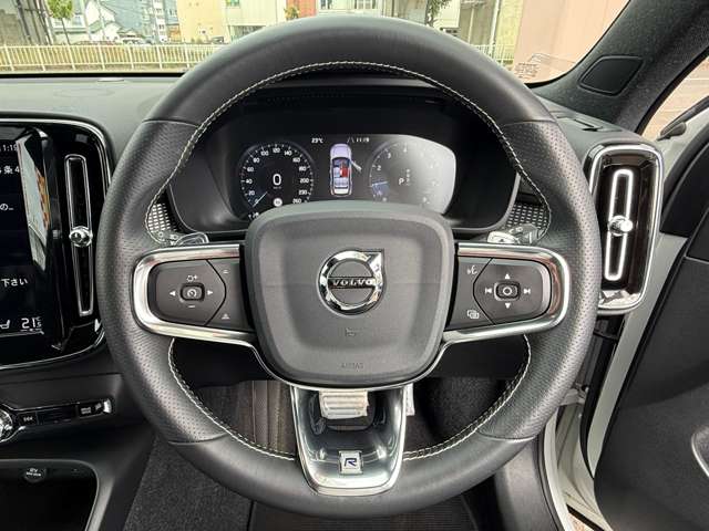 Volvo XC40 11
