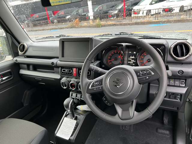 Suzuki Jimny 8